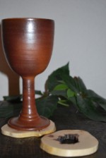 Untersetzer für Tassen und Gläser aus Kastanienholz
